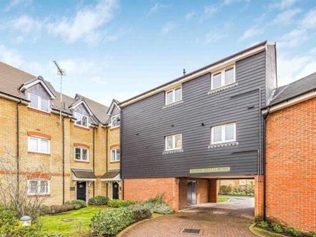 House for sale in Littlecote, West Sussex