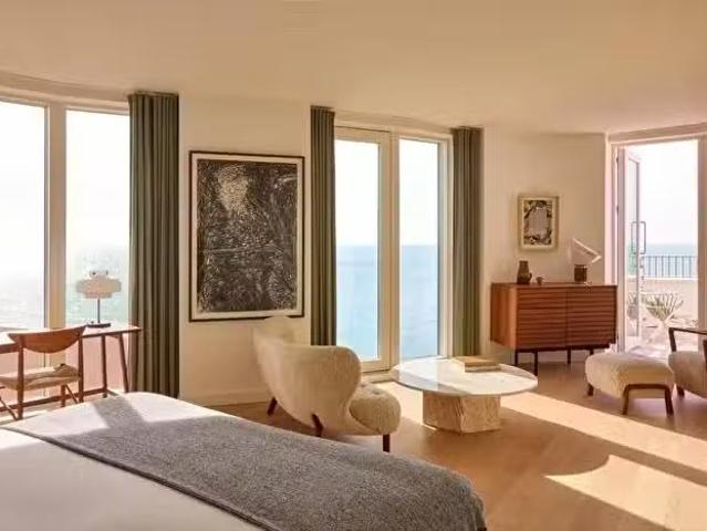 House for sale in Sandgate