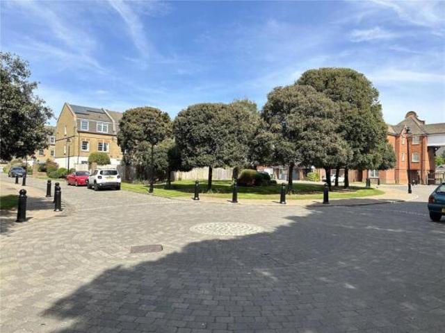 Apartment for sale in Eastbourne, East Sussex