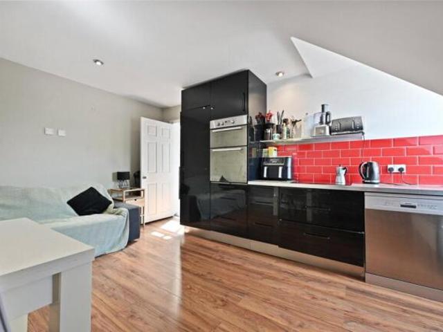 Apartment for sale in Brook Green, Greater London