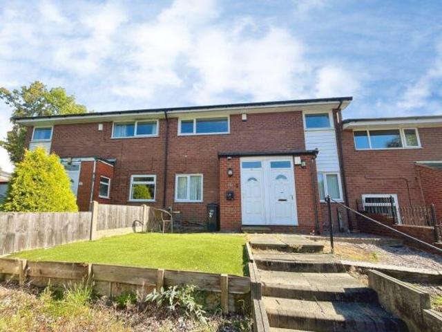 Apartment for sale in Farnworth, Bolton
