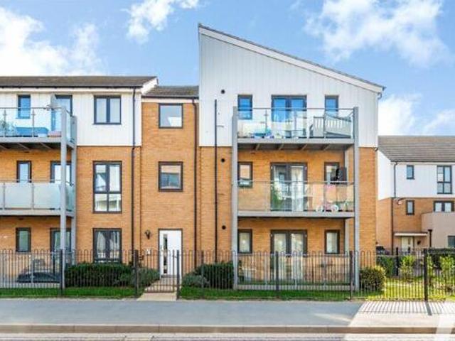 House for sale in South Ockendon, Essex