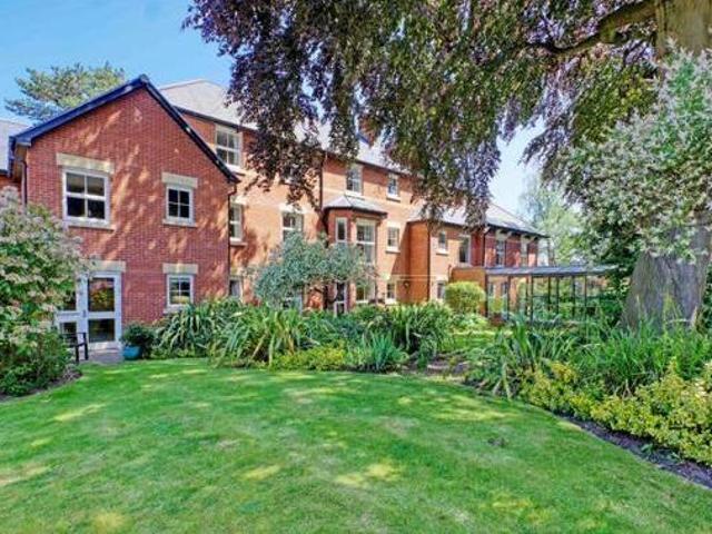 House for sale in Green Close, Warwickshire