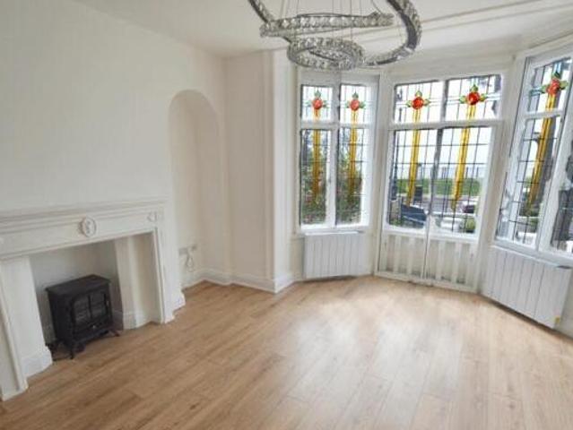 House for sale in Alton Barnes