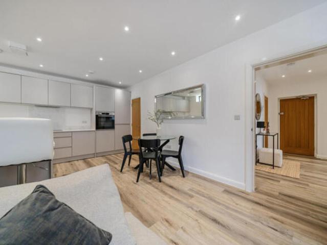 Apartment for sale in Chislehurst, Greater London