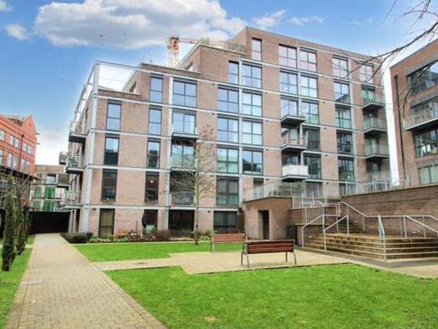 House for sale in Feckenham, City Of Bristol