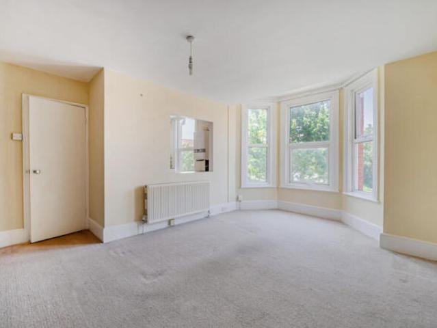 Apartment for sale in Thamesmead, Greater London