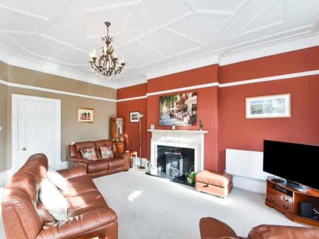Apartment for sale in Low Harrogate, Harrogate
