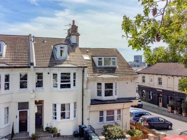 Apartment for sale in Round Hill, Brighton & Hove