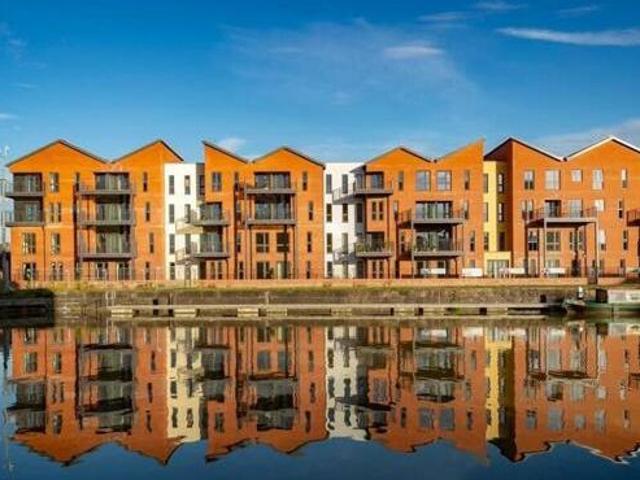 House for sale in Gloucester, Gloucestershire
