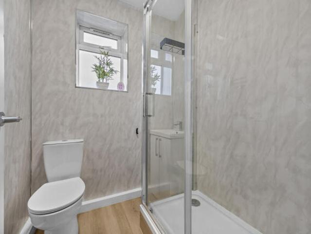 Apartment for sale in St Asaph, Wales