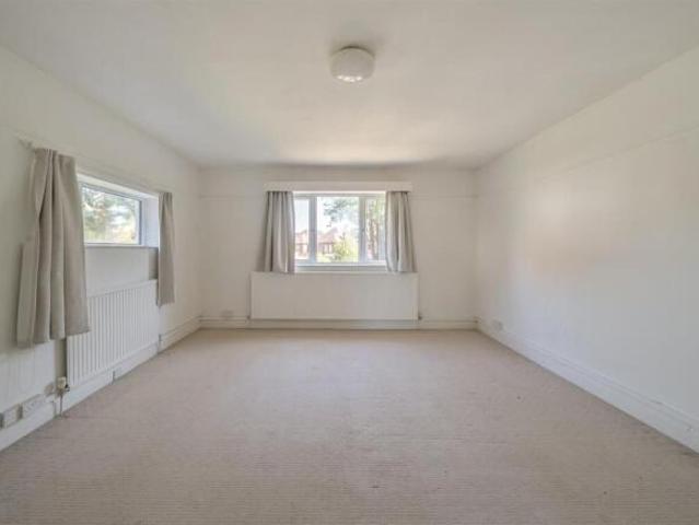 Apartment for sale in Greater London