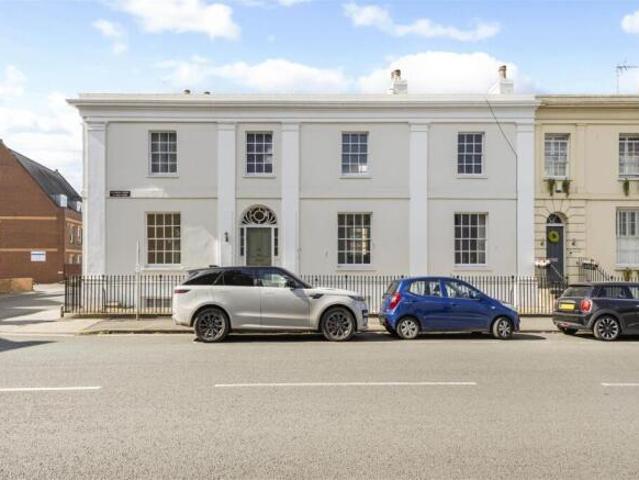 Apartment for sale in Golden Valley, Gloucestershire