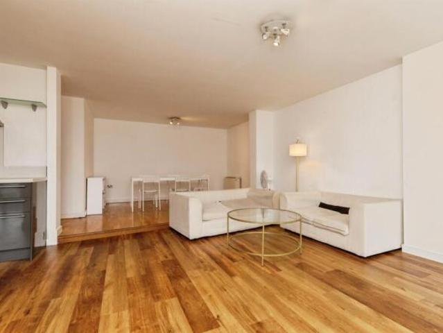 Apartment for sale in Broadmead, Feckenham