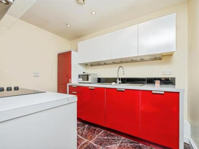 Apartment for sale in West Midlands