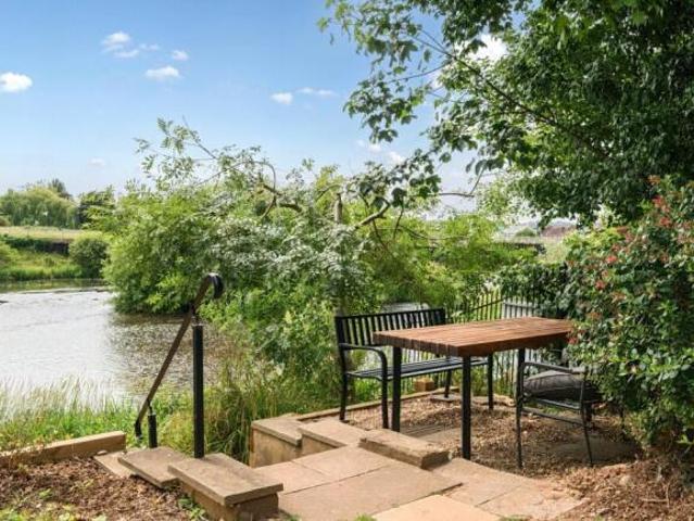 Apartment for sale in Watergate, Devon