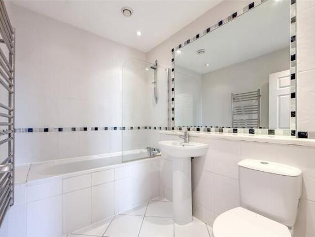 Apartment for sale in St Albans, Five Acres