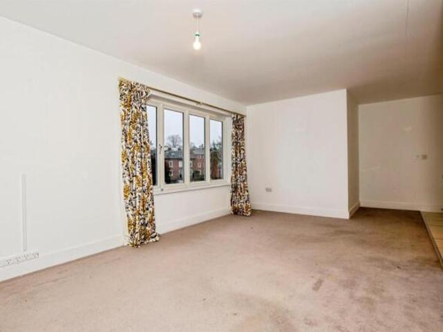 Apartment for sale in Red Hill, Worcestershire