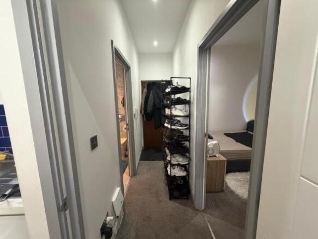 Apartment for sale in Hyde Park, South Yorkshire