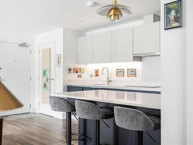 Apartment for sale in St Albans, Five Acres