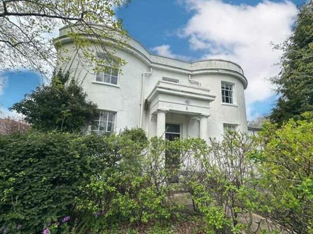 House for sale in Little Stanmore, Greater London