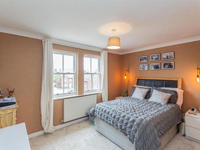 Apartment for sale in Grappenhall, Warrington