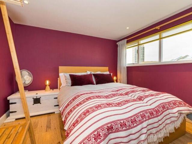 Apartment for sale in Hendon, Greater London