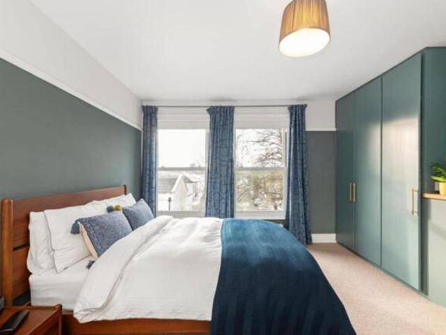 Apartment for sale in Penge, Greater London
