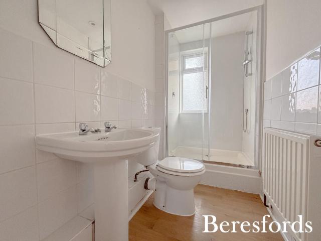Apartment for sale in Upminster, Greater London