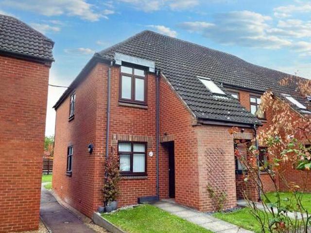 House for sale in Poplars, Shephall