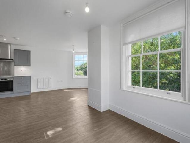 Apartment for sale in Golden Valley, Gloucestershire