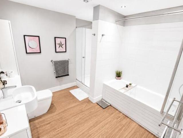 Apartment for sale in Brunswick, Brighton