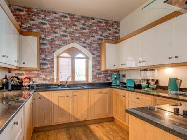 House for sale in Stourbridge, West Midlands
