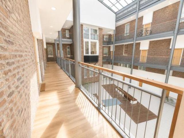Apartment for sale in Calderstones