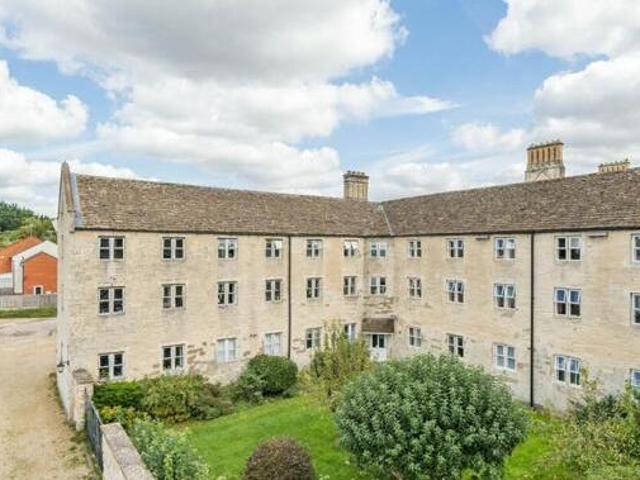 House for sale in Thrupp, School House