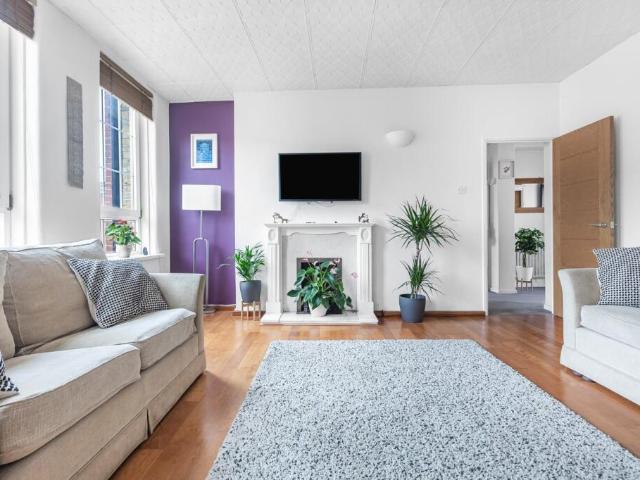 Apartment for sale in Cat Hill