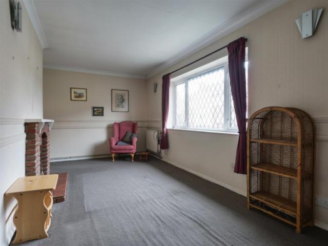 Apartment for sale in South Lane, West Yorkshire
