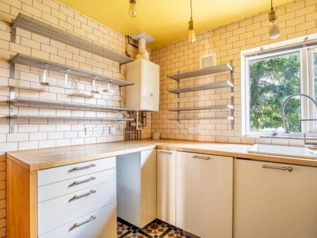 Apartment for sale in Scarcroft, York