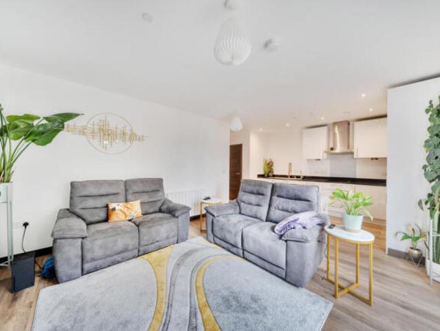 Apartment for sale in North Watford, Hertfordshire