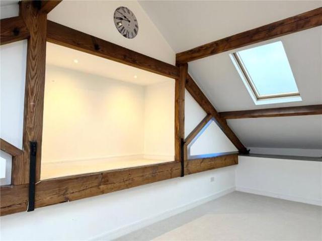 Apartment for sale in Northampton, West Northamptonshire