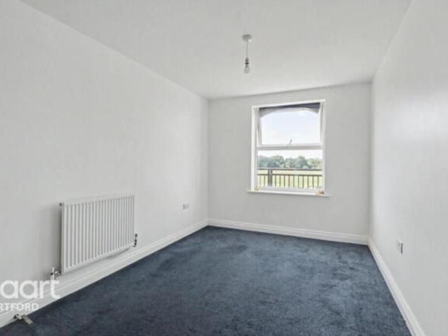 Apartment for sale in Monks Orchard, Kent