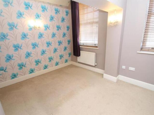 Apartment for sale in Midway, Kent