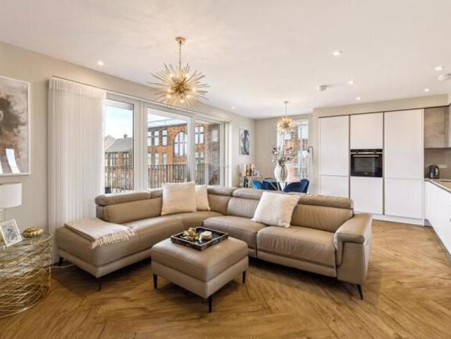 Apartment for sale in Jordanhill, Scotland