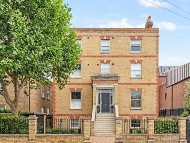 House for sale in Teddington, Tewkesbury