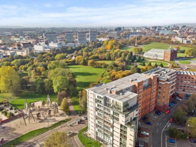 Apartment for sale in Bridgeton, Scotland