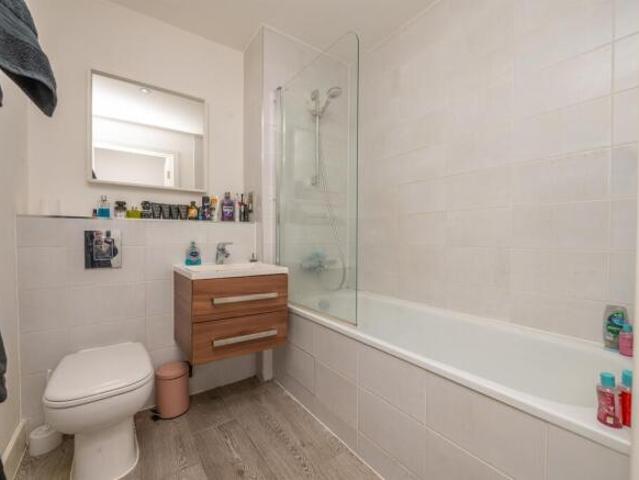 Apartment for sale in Park Central, Birmingham