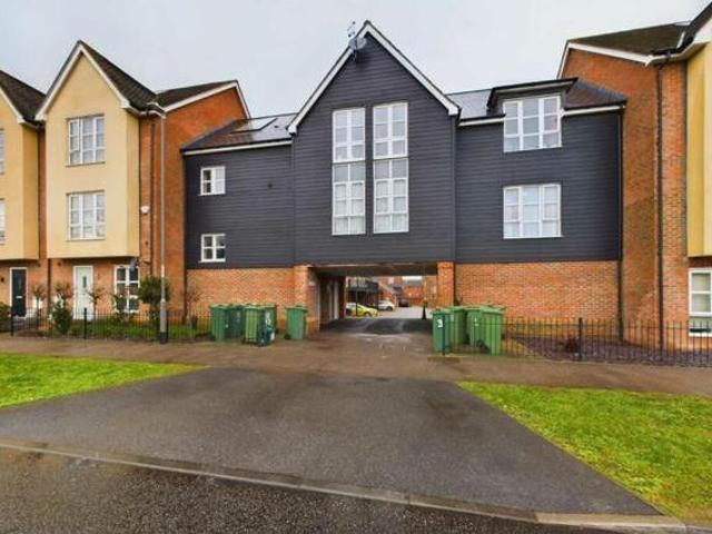 House for sale in Walton Court, Aylesbury