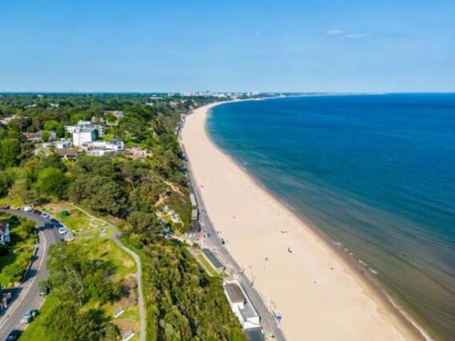 Apartment for sale in Branksome Park, Poole