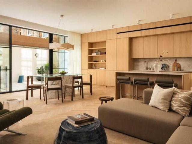Apartment for sale in Notting Hill, Greater London