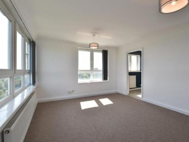 Apartment for sale in Navestock Side, Essex
